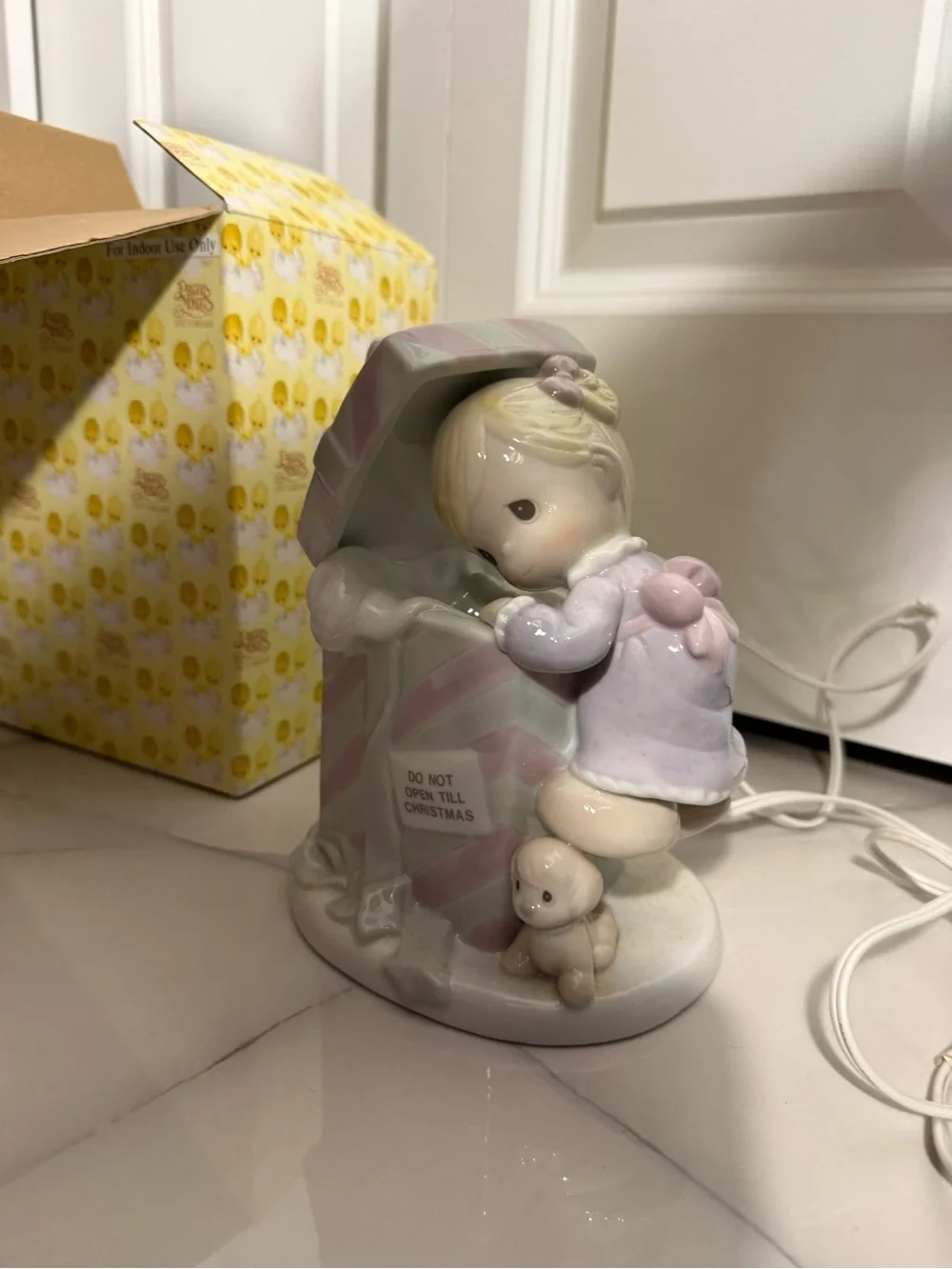 1997 Precious Moments Christmas Night Light